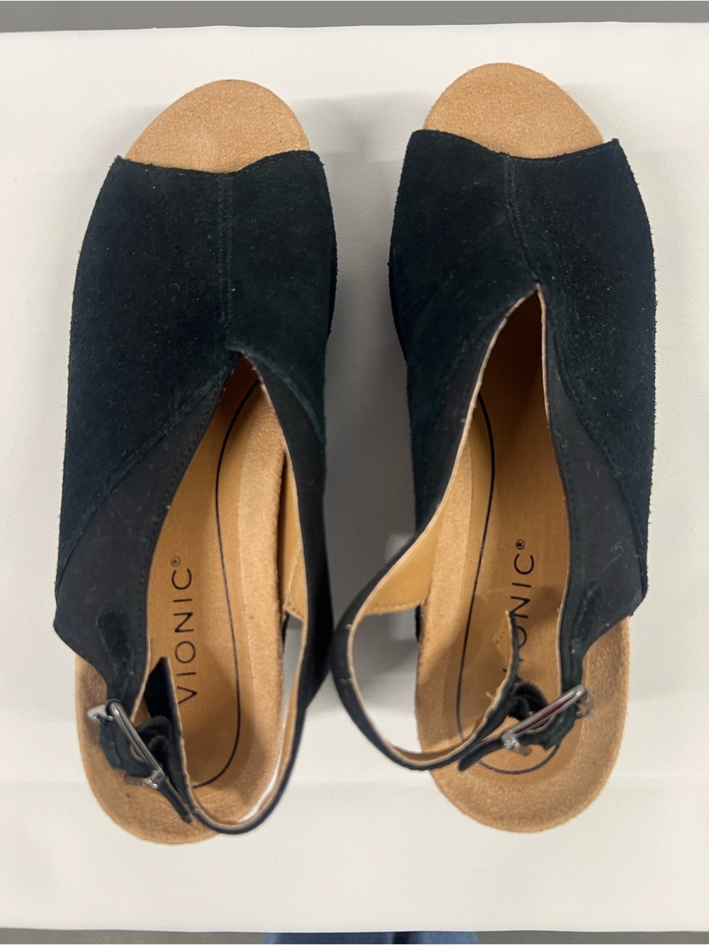 ✨ SALE Vionic Trixie suede wedge platform sandal - Picture 3 of 7